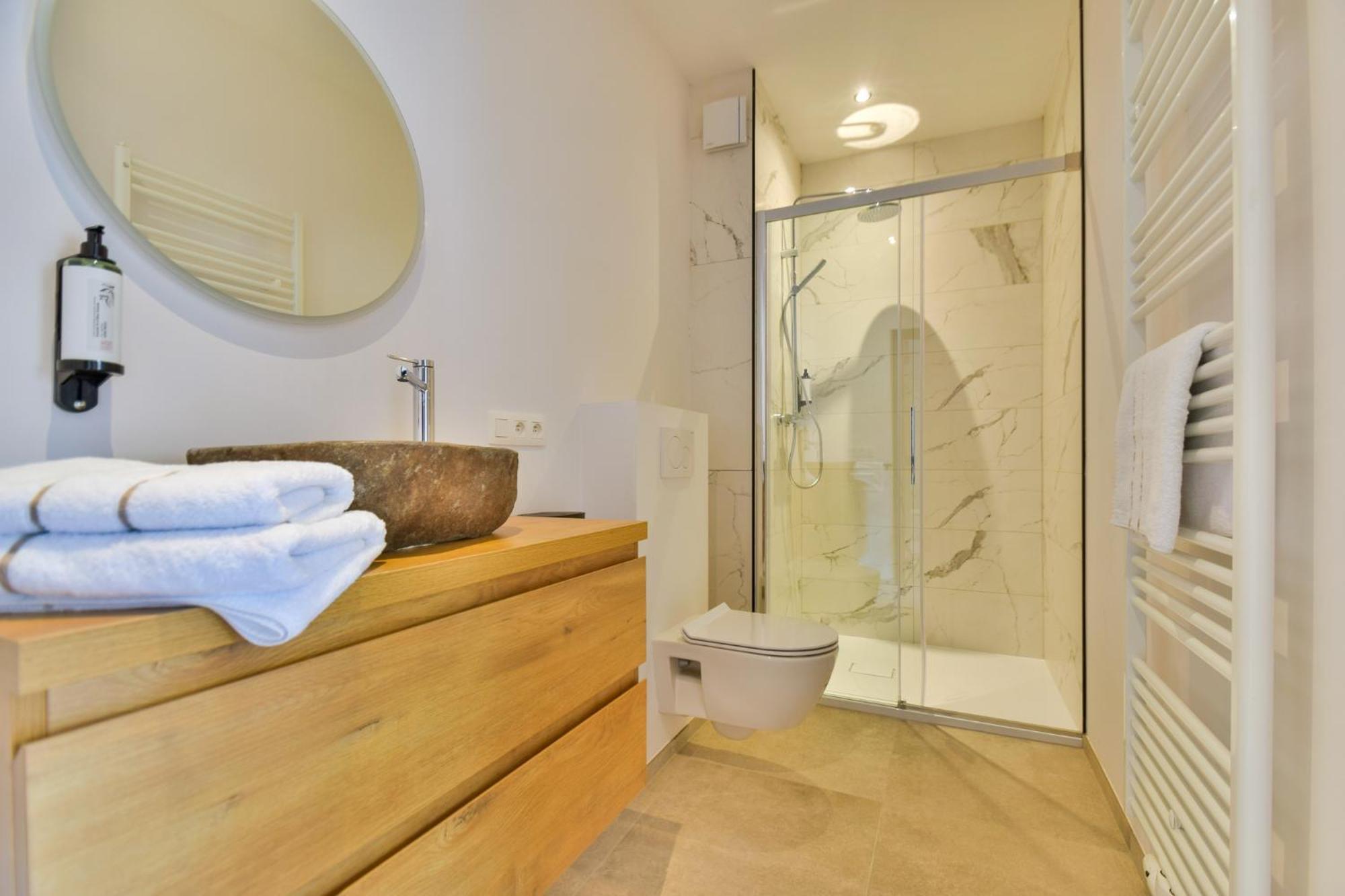 Les Gites De Huy - 3 Gites Dans Le Centre De Huy Exterior photo